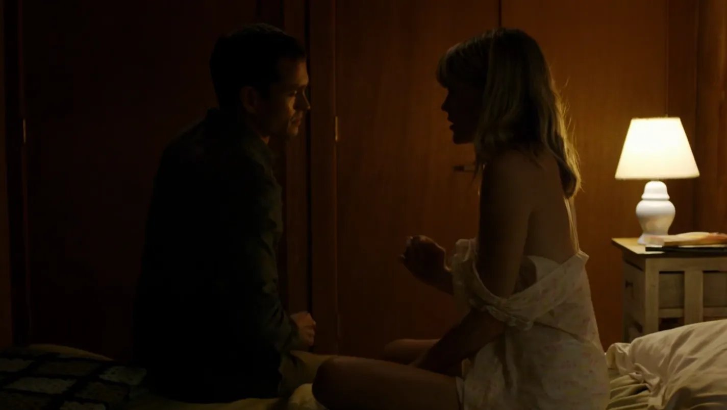 Cal (Hugh Dancy) pflegt ein sehr grenzwertiges Verhältnis zu Mary (Emma Greenwell).