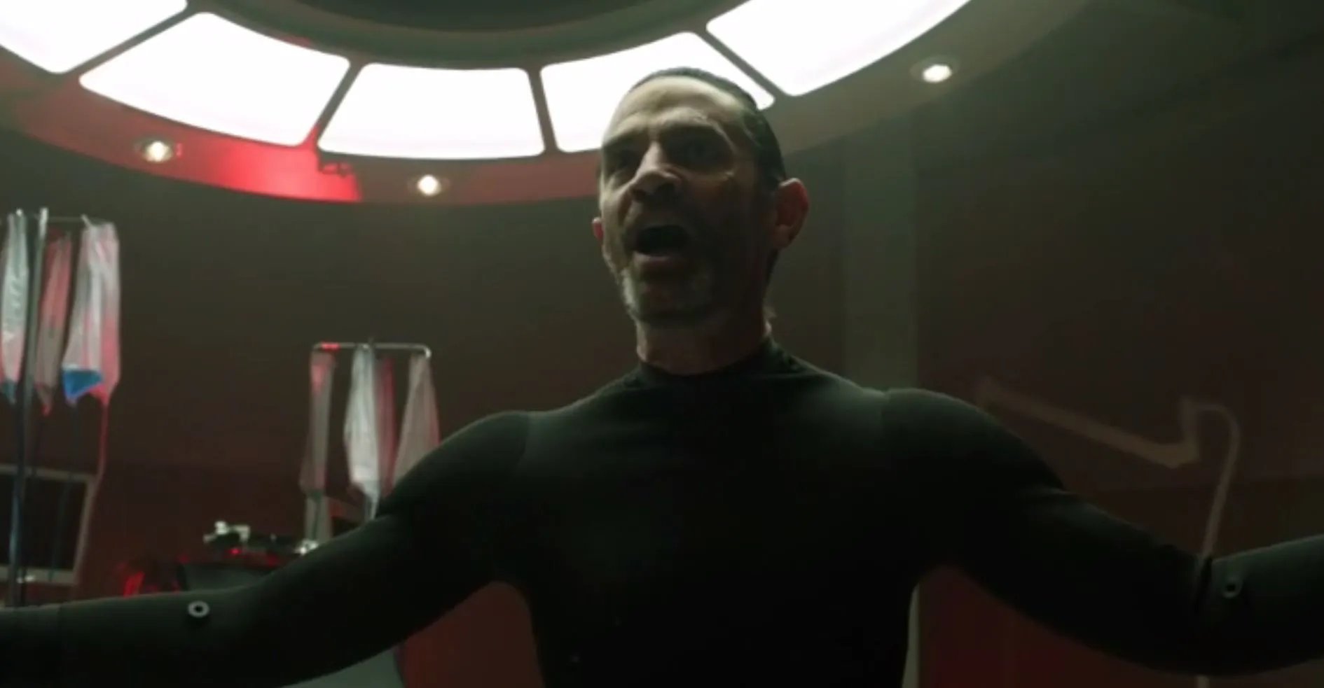 Galavan (James Frain) wird als Azrael wiedergeboren. &copy; FOX