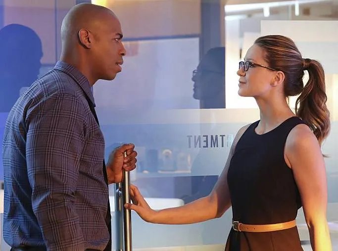 James (Mehcad Brooks) und Kara (Melissa Benoist) in %26bdquo;Better Angels%26ldquo; &copy; CBS