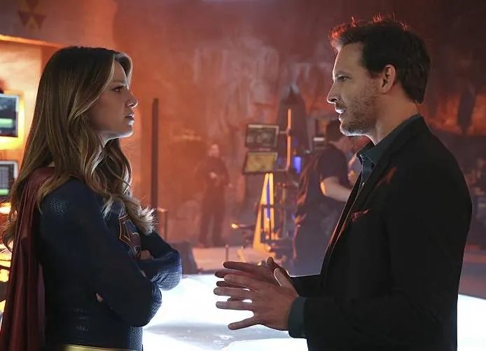 Kara (Melissa Benoist) und Maxwell Lord (Peter Facinelli) in %26bdquo;Better Angels%26ldquo; &copy; CBS