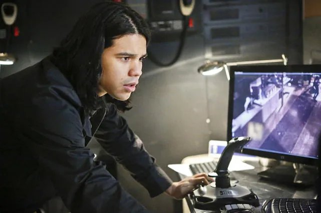 Carlos Valdes in %26bdquo;Rupture%26ldquo; &copy; The CW