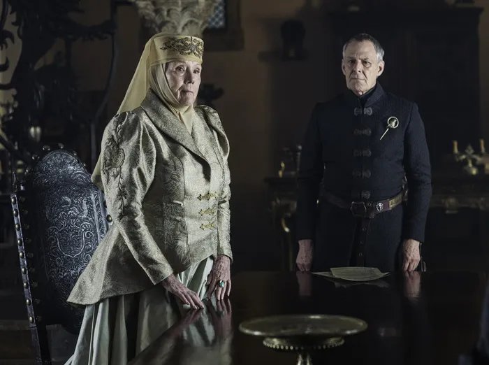 Olenna Tyrell (Diana Rigg) und Kevan Lannister (Ian Gelder) in %26bdquo;Book of the Stranger%26ldquo; &copy; HBO