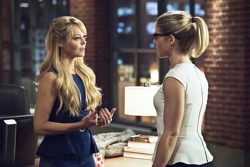 Szenenbild aus der Arrow-Episode %26bdquo;Lost in the Flood%26ldquo; © The CW