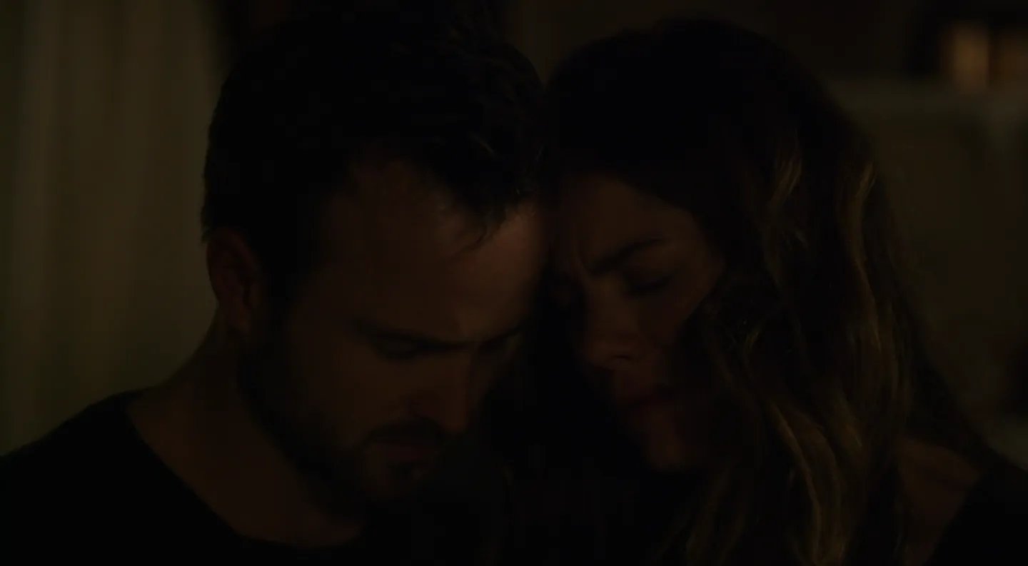 Eddie (Aaron Paul) und Sarah (Michelle Monaghan) schaffen es nicht; auf einen Nenner zu kommen. &copy; Hulu