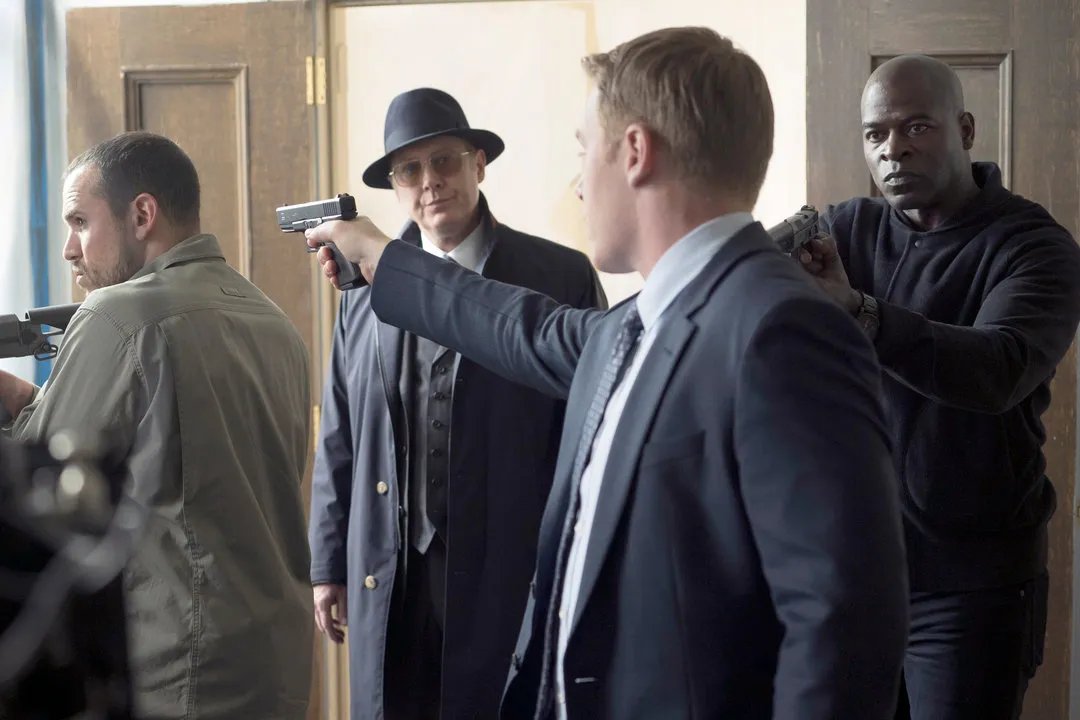 Mexican standoff in %26bdquo;The Blacklist%26ldquo; &copy; NBC