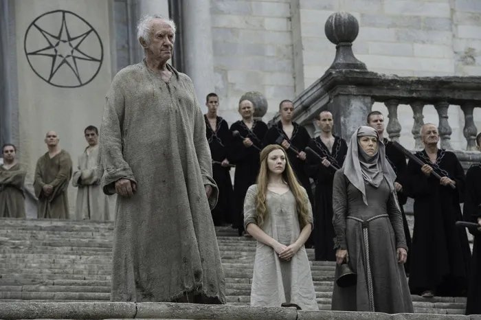 Der High Sparrow (Jonathan Pryce) in %26bdquo;Blood of my Blood%26ldquo; &copy; HBO