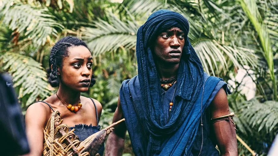 Kunta (Malachi Kirby; r.) und Jinna ist kein Glück beschieden. © History Channel