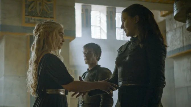 Daenerys (Emilia Clarke) und Yara (Gemma Whelan) in %26bdquo;The Battle of the Bastards%26ldquo; &copy; HBO