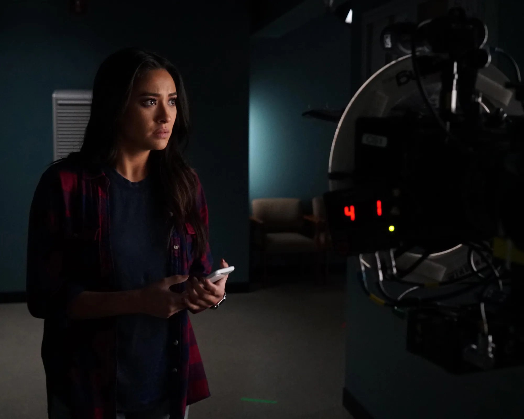 Shay Mitchell in %26bdquo;Pretty Little Liars%26ldquo; © Freeform