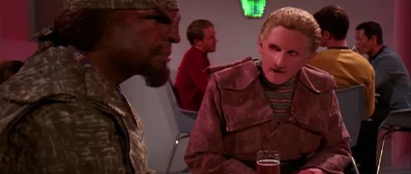 Worf und Odo in %26bdquo;Star Trek: Deep Space Nine%26ldquo; &copy; Paramount Pictures
