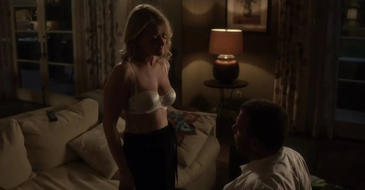 Paula Malcolmson und Liev Schreiber in der Episode %26bdquo;Fish and Bird%26ldquo; der Serie %26bdquo;Ray Donovan%26ldquo; &copy; Showtime