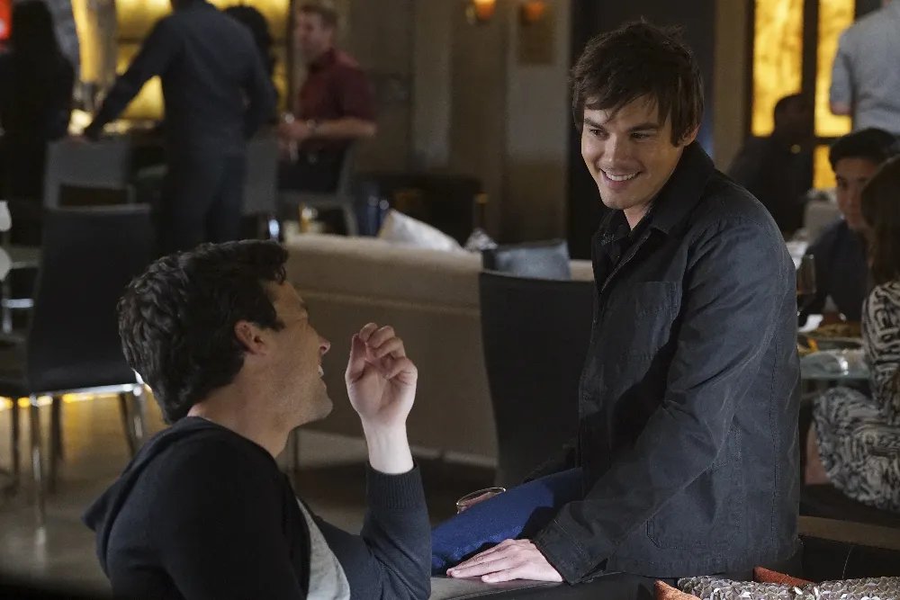 Szenenfoto aus der %26bdquo;Pretty Little Liars%26ldquo;-Episode %26bdquo;Wanted: Dead or Alive%26ldquo; © Freeform