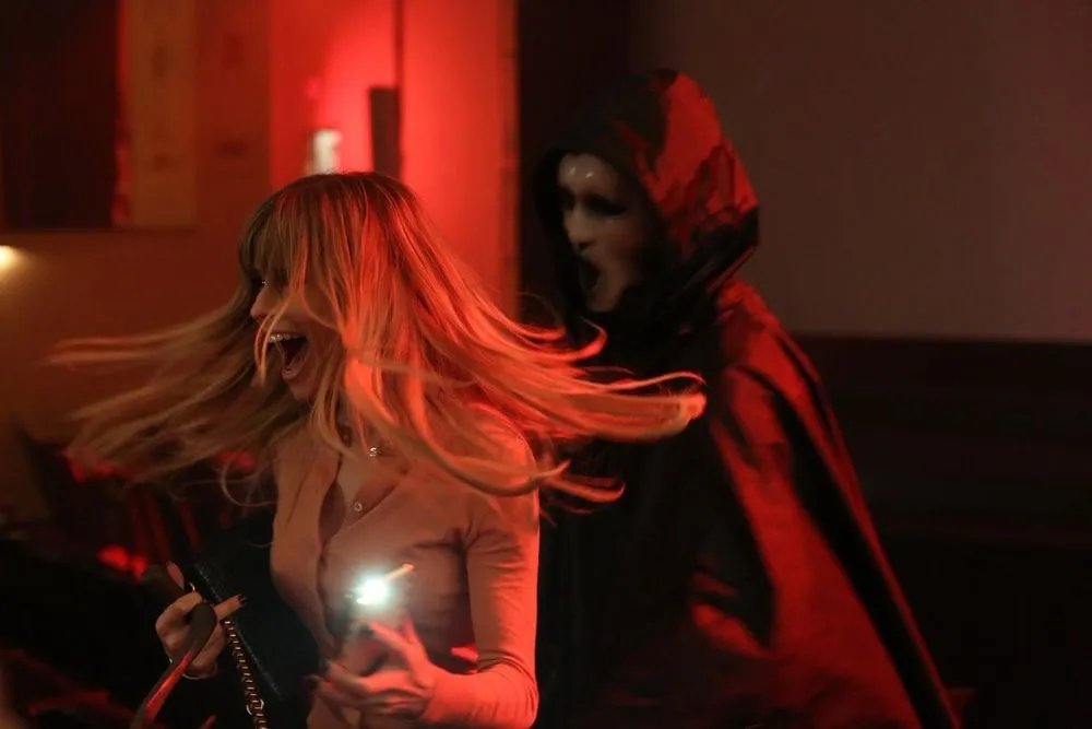 Carlson Young in %26bdquo;Scream%26ldquo; © MTV