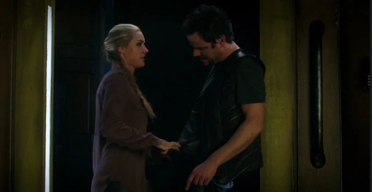 Jessica Sipos und Anthony Lemke in %26bdquo;Dark Matter%26ldquo; &copy; Syfy