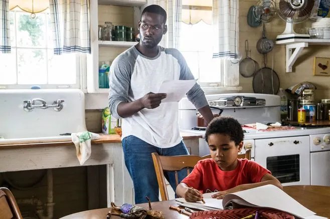 Ralph Angel (Kofi Siriboe) und sein Sohn Blue (Ethan Hutchison) &copy; OWN