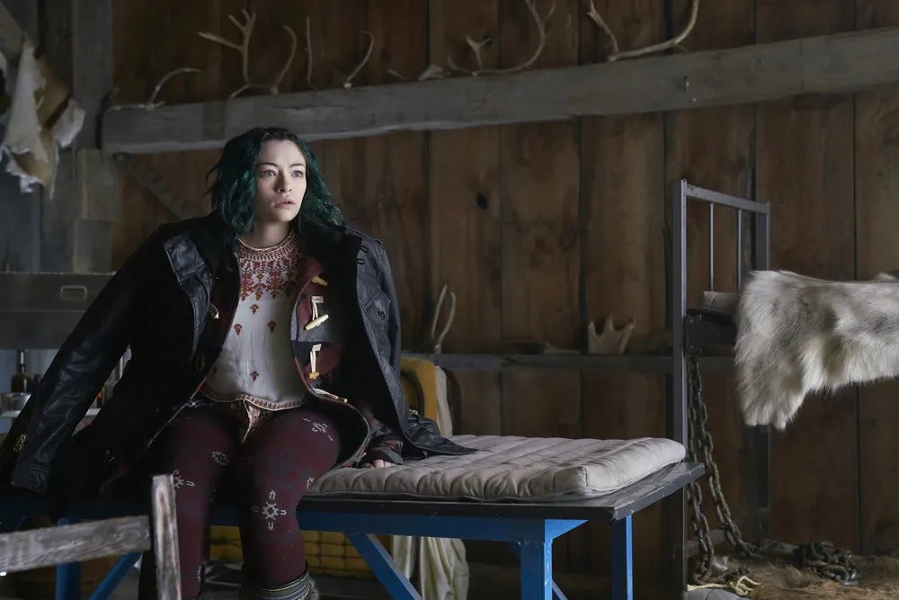 Jodelle Ferland in %26bdquo;Dark Matter%26ldquo; &copy; Syfy