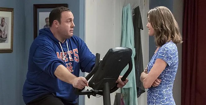 Kevin (Kevin James) und Frau Donna (Erinn Hayes) © CBS