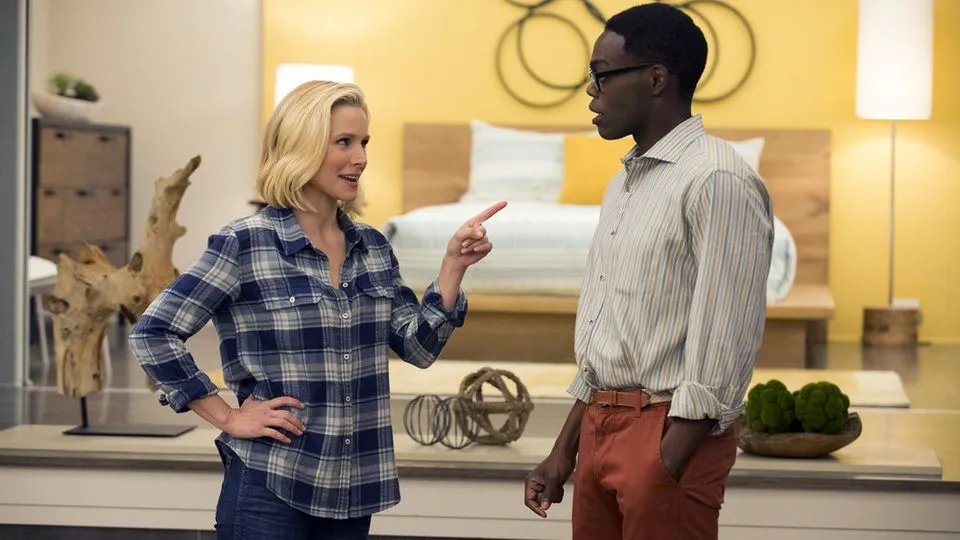 Mit Eleanor (Kristen Bell) hat Chidi (William Jackson Harper) viel zu tun. &copy; NBC