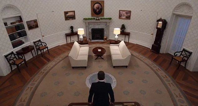 Schlechte Aussichten II: Tom Kirkman (Kiefer Sutherland) alleine im Oval Office. © ABC