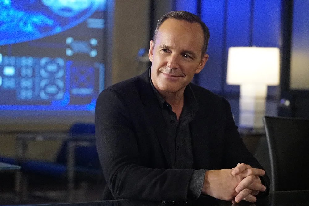 Coulson in einem Szenenfoto aus der%26bdquo;Marvel%26#039;s Agents of S.H.I.E.L.D.%26ldquo;-Episode %26bdquo;Meet the New Boss%26ldquo; © ABC