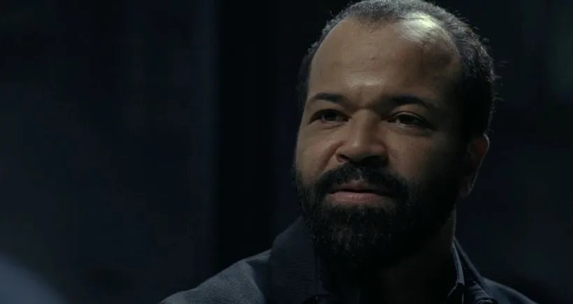 Bernard Lowe (Jeffrey Wright) grübelt über kürzlich entstandenen Problemen. &copy; HBO