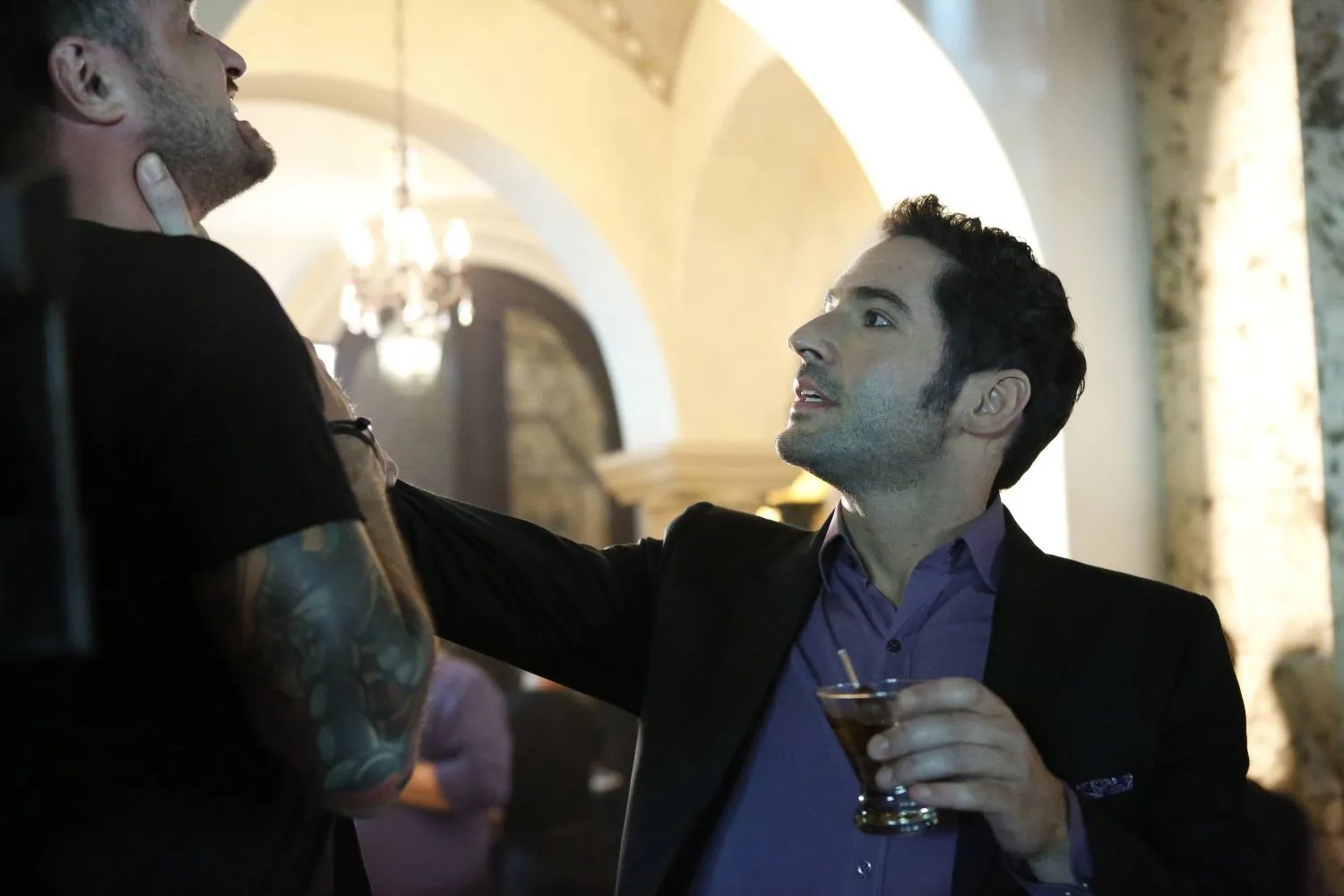 Vielleicht hat es auch Mr. Morningstar gemerkt: Das ist kein Dirty Martini. &copy; FOX