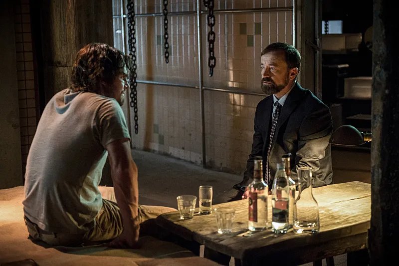 Szenenbilder aus der %26bdquo;Arrow%26ldquo;-Episode %26bdquo;A Matter of Trust%26ldquo; &copy; The CW