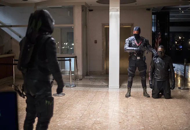 Szenenbild aus der %26bdquo;Arrow%26ldquo;-Episode %26bdquo;Vigilante%26ldquo; &copy; The CW