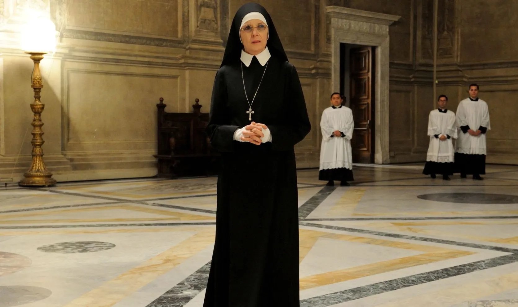 Ein Anblick für die Götter: Die US-Schauspielerin Diane Keaton in einer biederen Nonnenkluft. &copy; Sky/HBO/Canal+