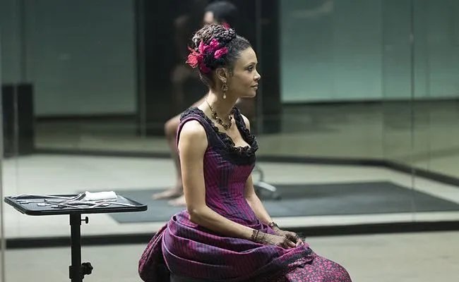 Maeve (Thandie Newton) bereitet ihren Ausbruchsplan vor. © HBO