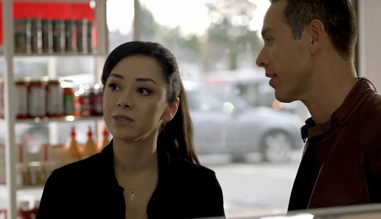 Die Überraschung der Woche: Das Team aus Ella (Aimee Garcia) und Douche (Kevin Alejandro) © FOX