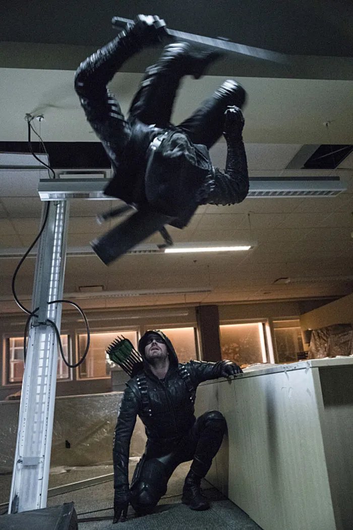 Szenenbild aus der Arrow-Episode „What We Leave Behind“