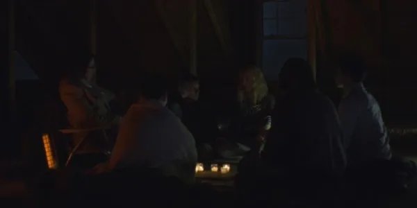 OA (Brit Marling) erzählt ihre Geschichte.