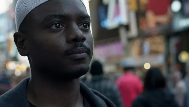 Sekou (J. Mallory McCree) gerät in Verdacht.