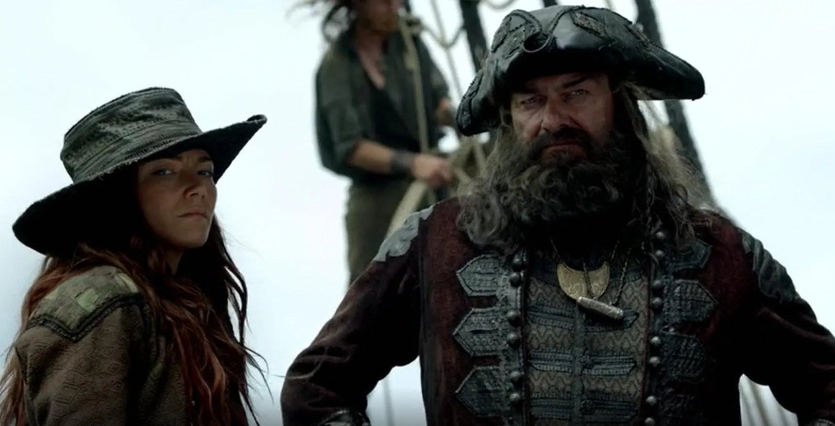 Anne Bonny und Blackbeard in „Black Sails“