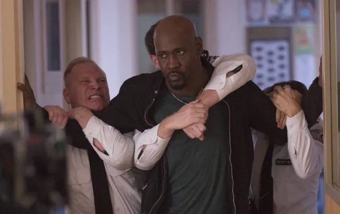 Darf auch mal wieder „badass“ sein: Amenadiel