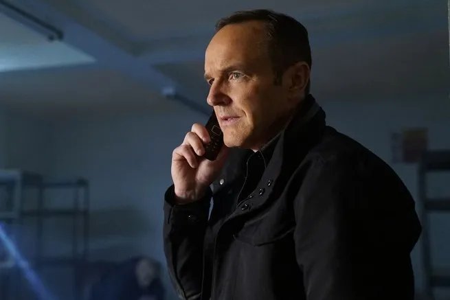 Szenenfoto aus der „Marvel%26#039,s Agents of S.H.I.E.L.D.“-Episode „The Man Behind the Shield“