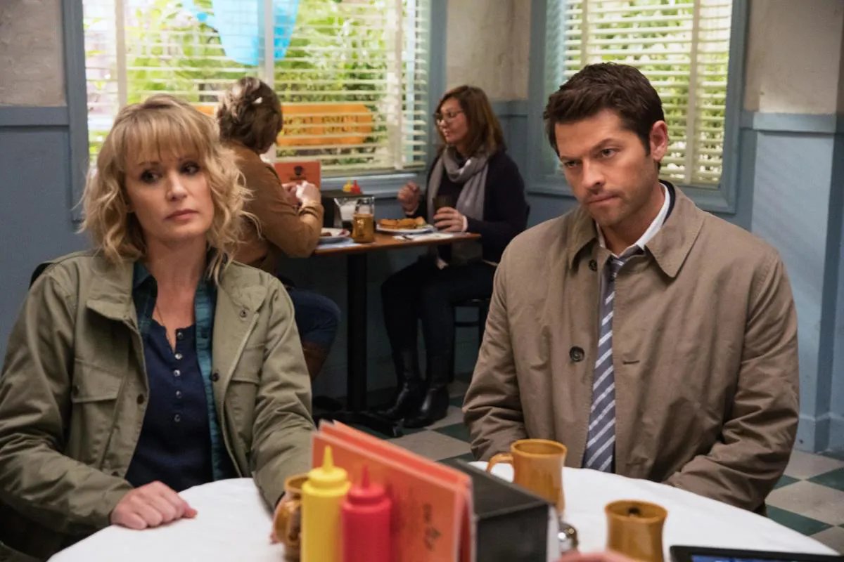 Misha Collins und Samantha Smith in „Supernatural“