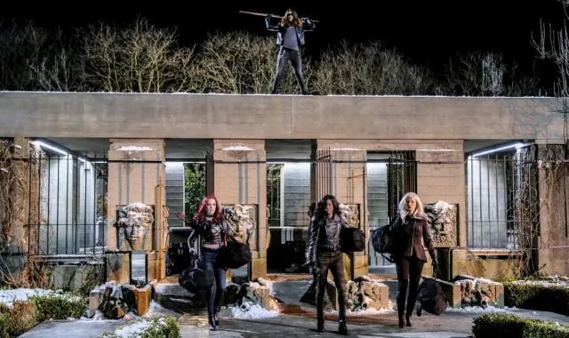 Szenenbild aus der Arrow-Episode „The Sin-Eater“
