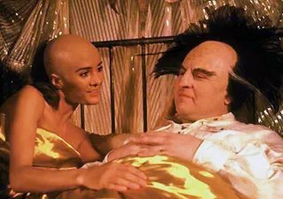 Offizielles Szenenbild aus der „Babylon 5“-Episode „Born to the Purple“