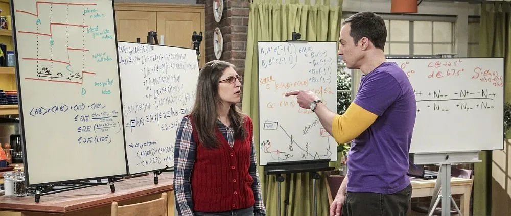 Amy (Mayim Bialik) und Sheldon (Jim Parsons) machen sich Feuer und bringen ihren Geist in Fahrt.