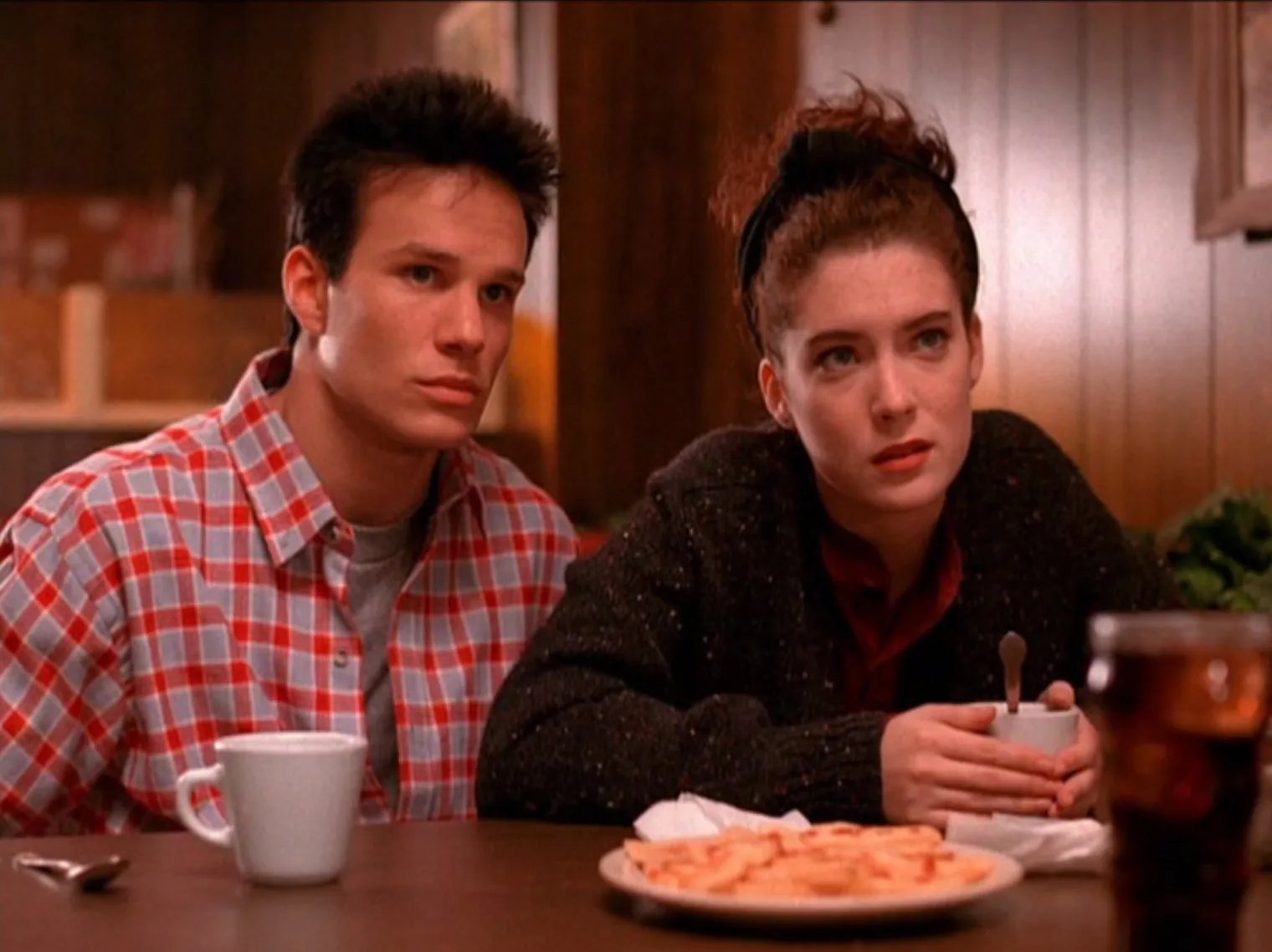 James (James Marshall) und Donna (Lara Flynn Boyle)