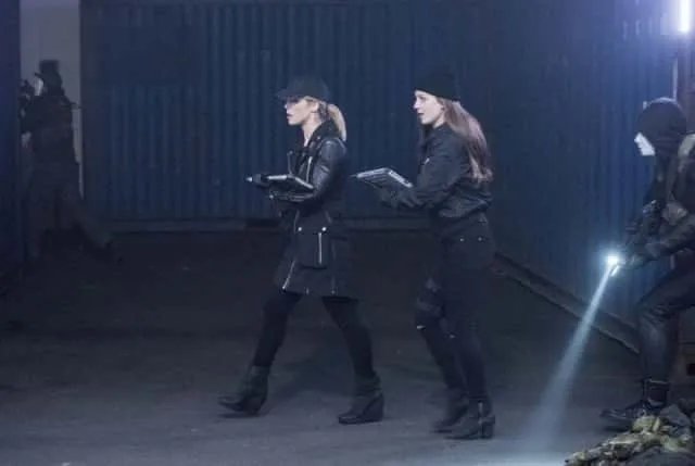 Szenenbild aus der Arrow-Episode „ Dangerous Liaisons “