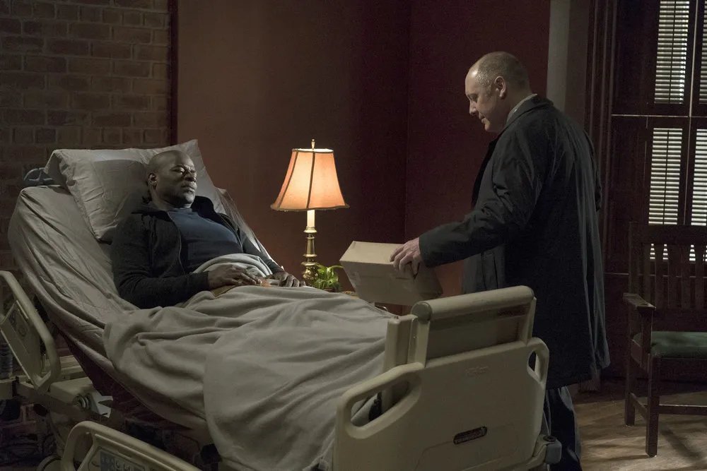 James Spader und Hisham Tawfiq in „The Blacklist“