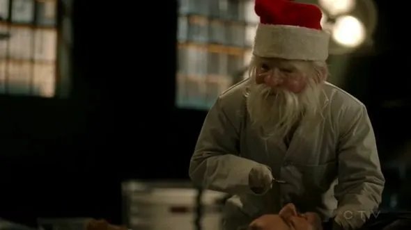 Santa Claus will Gott und Lucifer umbringen.