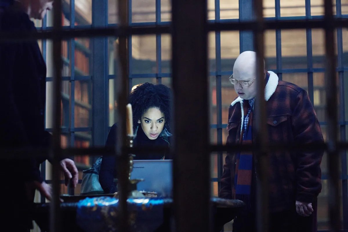 Matt Lucas und Pearl Mackie in „Doctor Who“