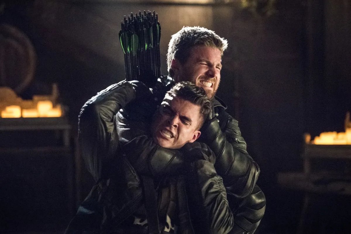 Szenenfoto aus der „Arrow“-Episode „Lian Yu“
