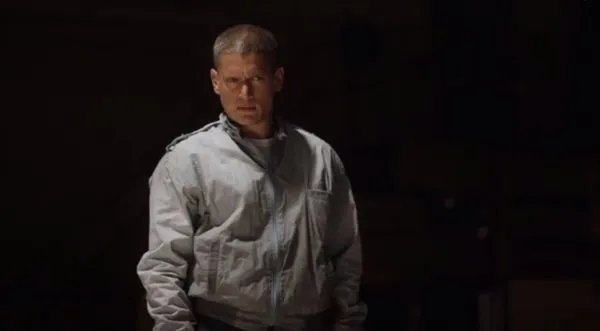 Michael (Wentworth Miller) stellt sich seinem finalen Gegner (Mark Feuerstein)...