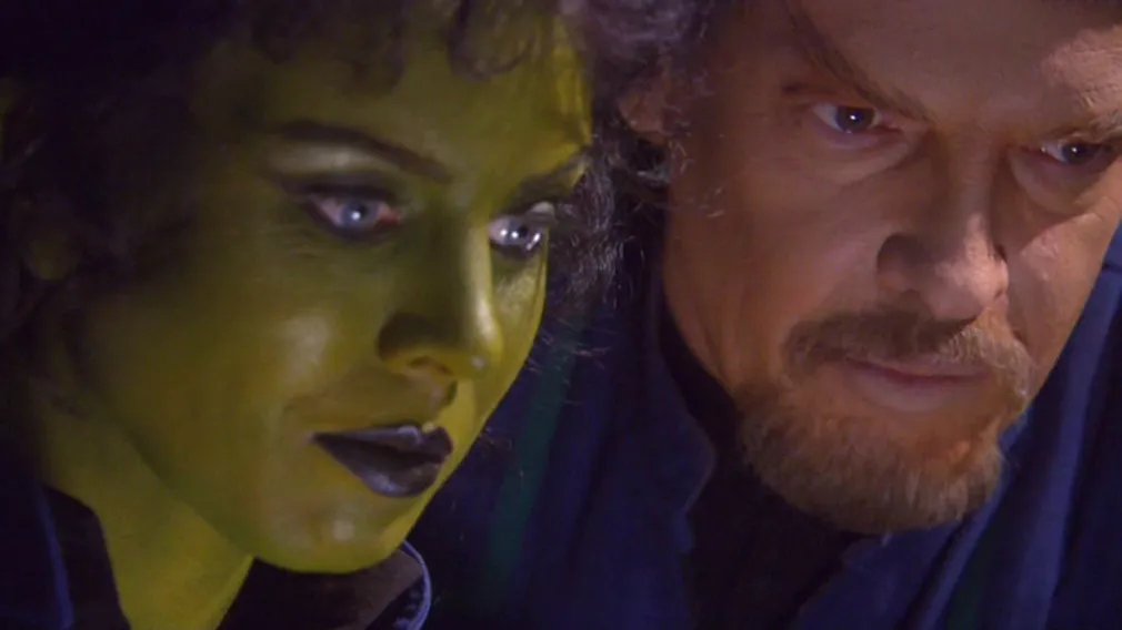 aus der Episode in „In a Mirror