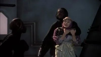 Offizielles Szenenbild aus der „Babylon 5“-Episode „The War Prayer“